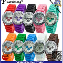 El vendedor loco Yxl-318 venden al por mayor los relojes más baratos de las señoras de los colores del caramelo del reloj de la jalea de la marca de fábrica de Ginebra La fábrica del reloj del silicón de la manera de Ginebra